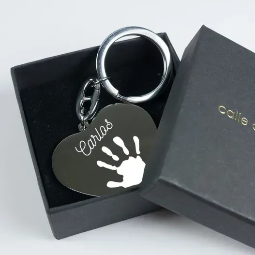 Llavero coraz&oacute;n personalizado 'Huella' (Idea de regalo original)