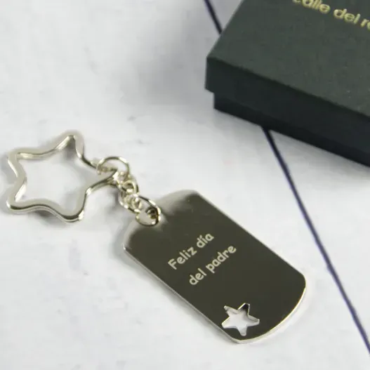 Llavero grabado con estrella (Detalle de presentación)