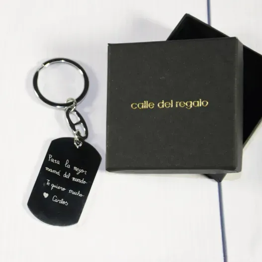 Llavero con tu letra grabada (Detalle de presentación)