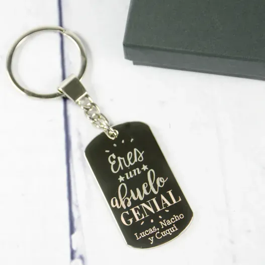 Llavero personalizado Eres un abuelo genial (Detalle de presentación)