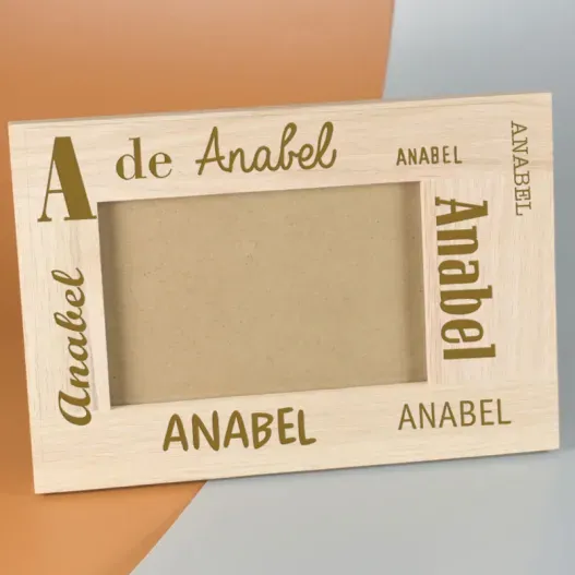 Marco de fotos personalizado con nombre (Foto de catálogo)
