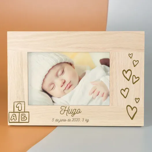 Marco de madera personalizado para nacimiento (Foto de catálogo)
