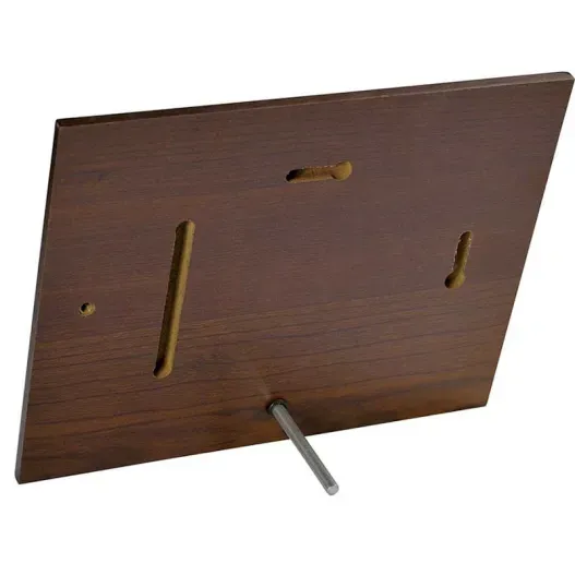 Placa de homenaje personalizada en caja de madera (Detalle de presentación)