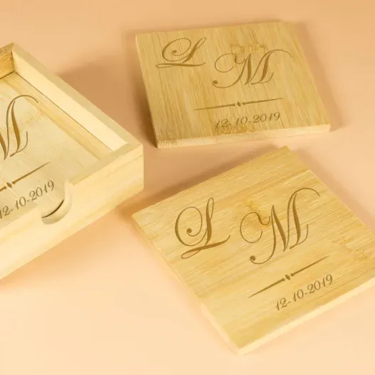 Posavasos Bamb&uacute; grabados con monograma (Vista alternativa)