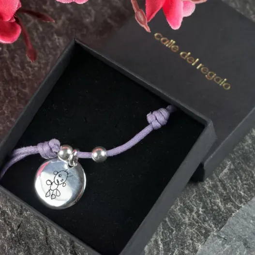 Pulsera de plata con el dibujo de tu hijo grabado (Idea de regalo original)