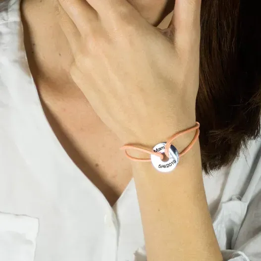 Pulsera ficha de plata personalizada (Detalle de presentación)