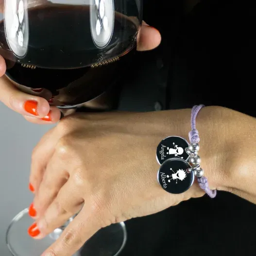 Pulsera medallas de plata personalizadas (Detalle de presentación)