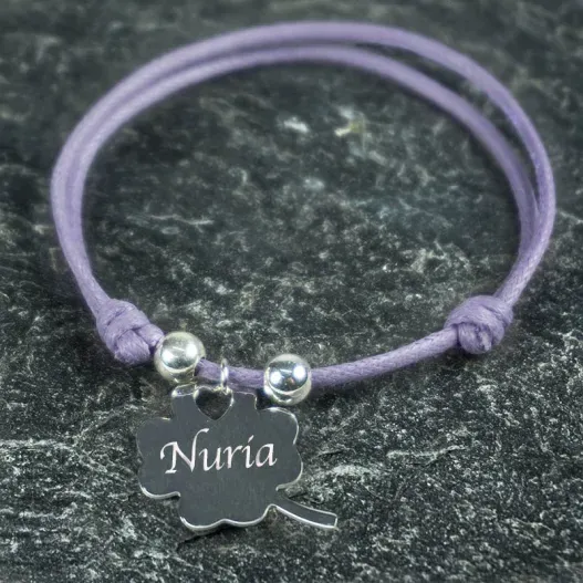 Pulsera de plata tr&eacute;bol personalizada (Vista alternativa)