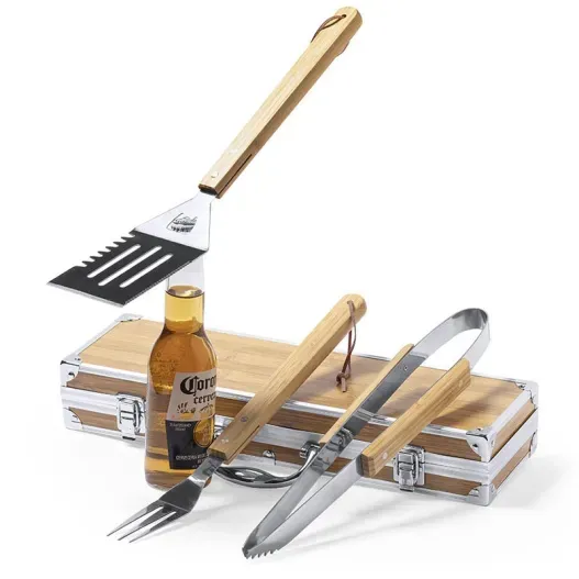 Set de barbacoa personalizado en Bamb&uacute; (Idea de regalo original)