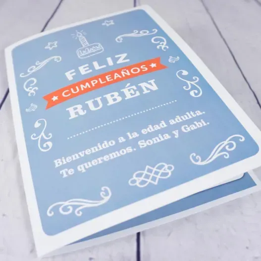 Tarjeta 'Feliz cumplea&ntilde;os' personalizada (Vista alternativa)