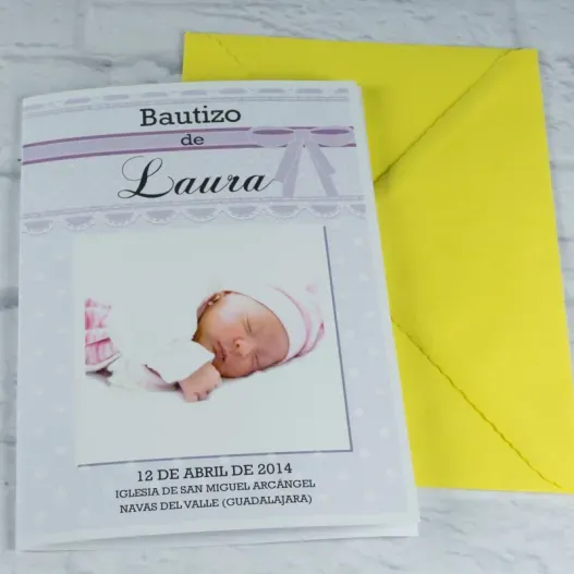 Tarjeta personalizada para bautizos (Vista alternativa)