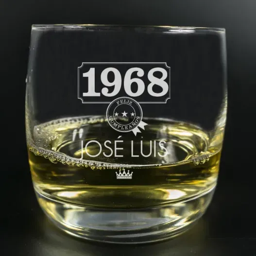 Vaso de whisky a&ntilde;o de nacimiento