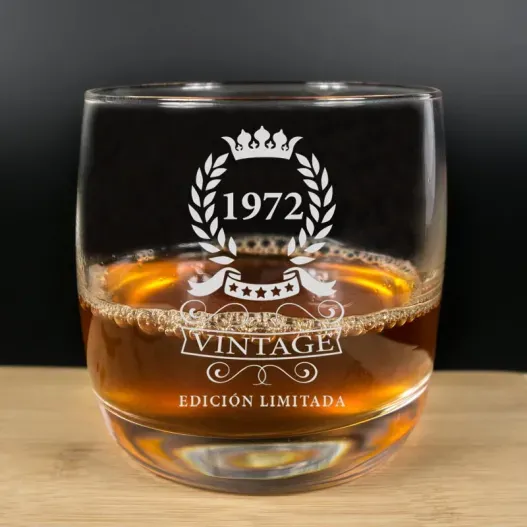 Vaso de whisky grabado '50 Cumplea&ntilde;os' (Vista alternativa)