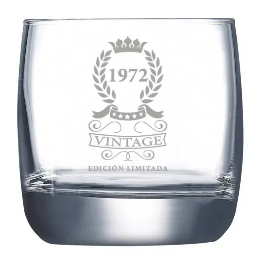 Vaso de whisky grabado '50 Cumplea&ntilde;os' (Detalle de presentación)
