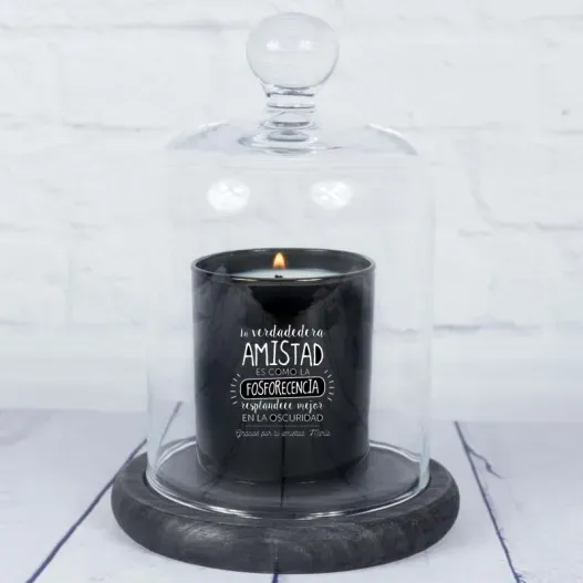 Vela grabada 'La verdadera amistad...' (Vista alternativa)