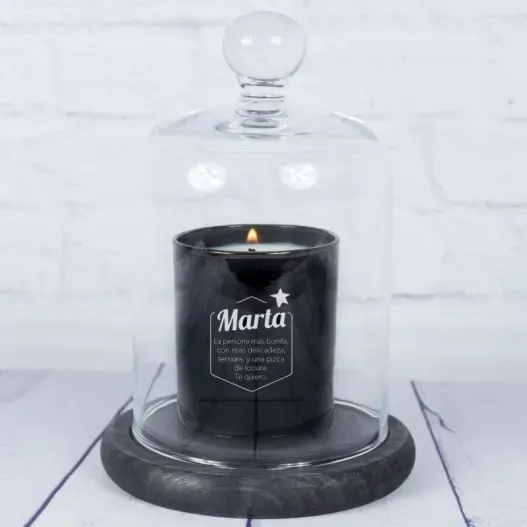 Vela grabada 'Nombre y dedicatoria' con campana (Vista alternativa)