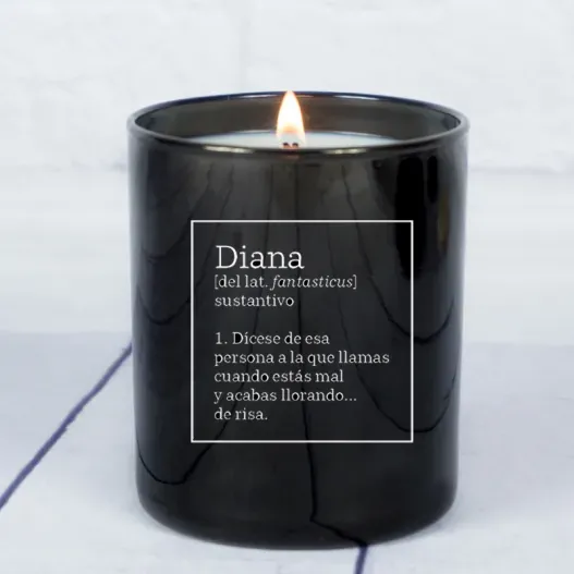 Vela grabada 'Definici&oacute;n' con campana de cristal (Detalle de presentación)