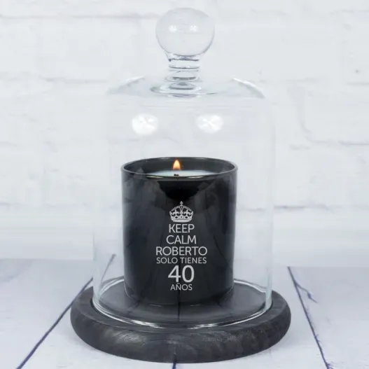 Vela personalizada 'Keep calm' con campana de cristal (Detalle de presentación)