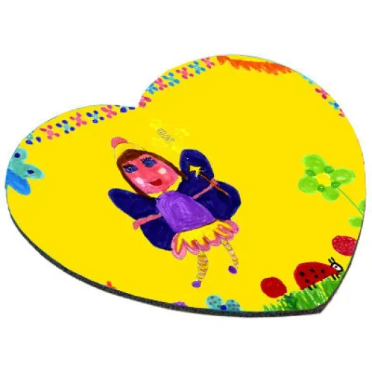 Alfombrilla coraz&oacute;n con el dibujo de tu hijo (Vista alternativa)
