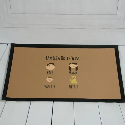 Felpudo familia personalizado (Detalle de presentación)