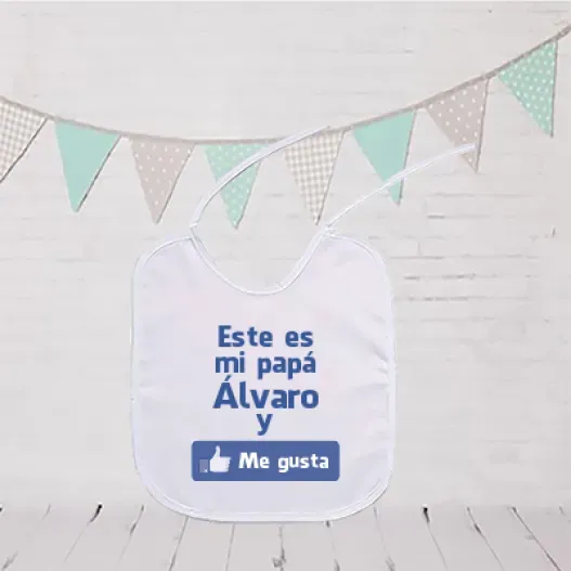 Babero personalizado Me gusta (Detalle de presentación)