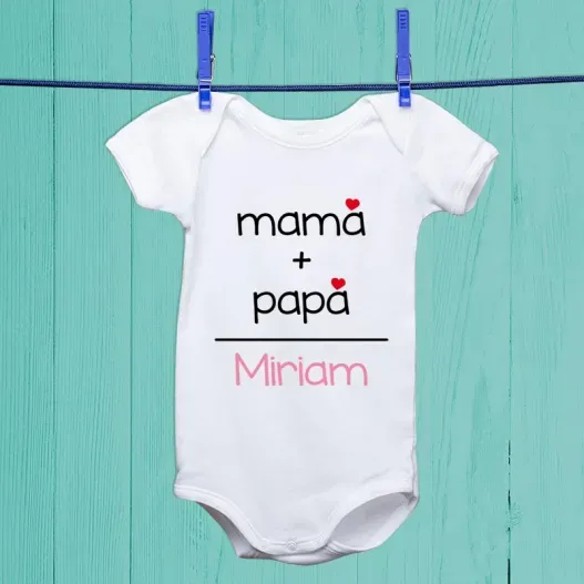 Body o camiseta infantil "pap&aacute;+mam&aacute;" personalizada
