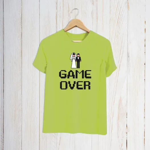 Camiseta despedida de solteros Game over (Detalle de presentación)