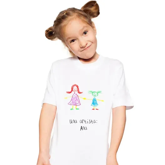Camiseta infantil personalizada con el dibujo de tu hijo (Detalle de presentación)