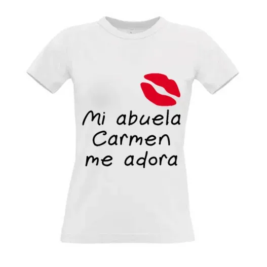 Camiseta mi abuela me adora personalizada (Detalle de presentación)