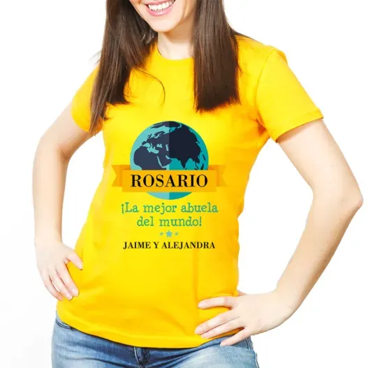 Camiseta personalizada La mejor abuela del mundo (Detalle de presentación)