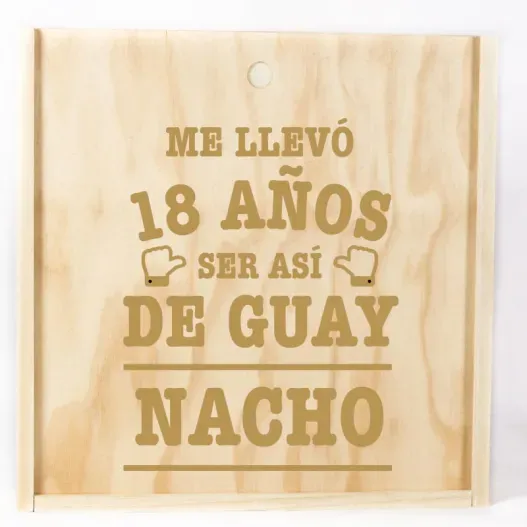 Camiseta personalizada para cumplea&ntilde;os (Detalle de presentación)