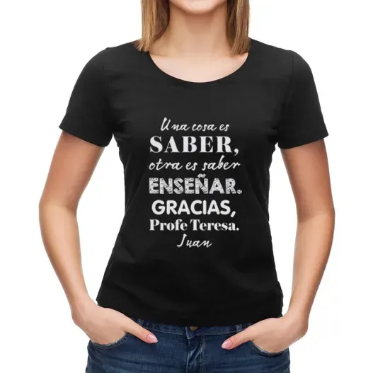 Camiseta personalizada 'Saber ense&ntilde;ar' (Detalle de presentación)