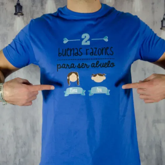 Camiseta razones para ser abuelo (Detalle de presentación)