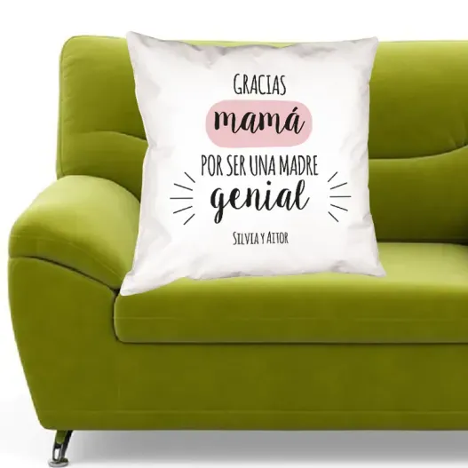 Coj&iacute;n para una mam&aacute; genial personalizado (Detalle de presentación)