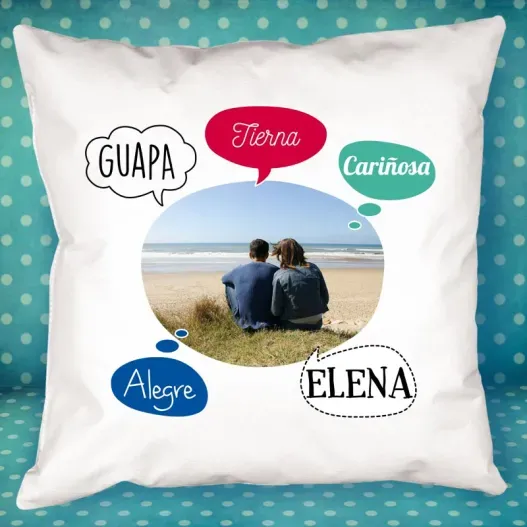 Coj&iacute;n personalizado 'burbujas' para pareja (Detalle de presentación)