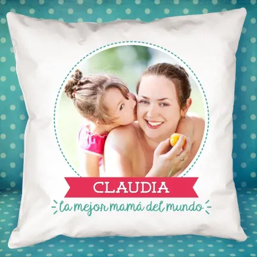 Coj&iacute;n personalizado para mam&aacute; (Detalle de presentación)
