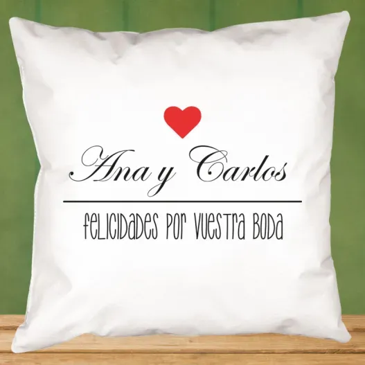 Coj&iacute;n personalizado para pareja (Detalle de presentación)