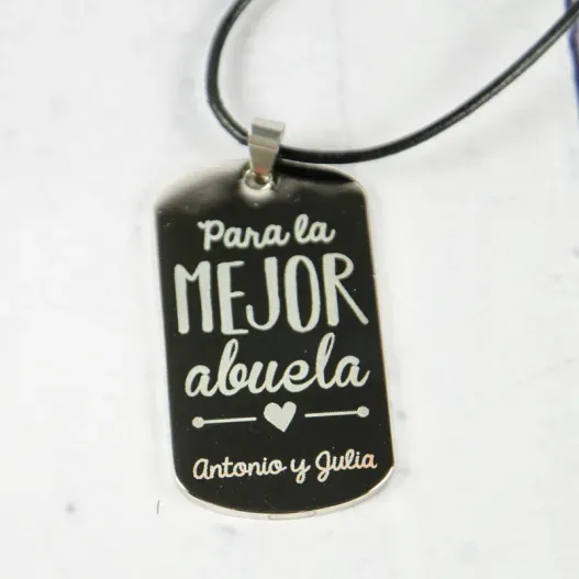Colgante personalizado para la mejor abuela (Idea de regalo original)