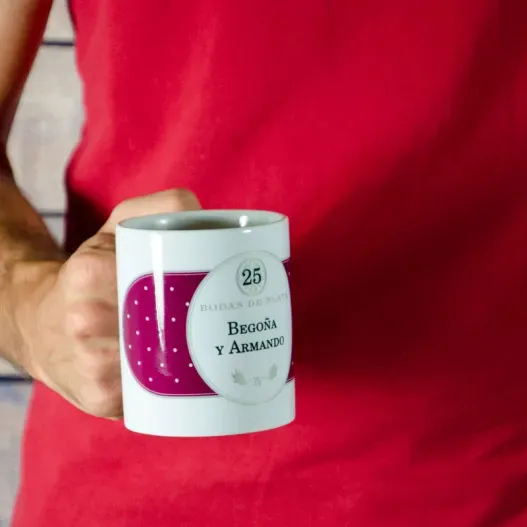 Taza especial bodas de plata personalizada (Detalle de presentación)