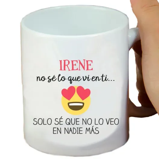 Taza personalizada emoticono enamorado (Detalle de presentación)