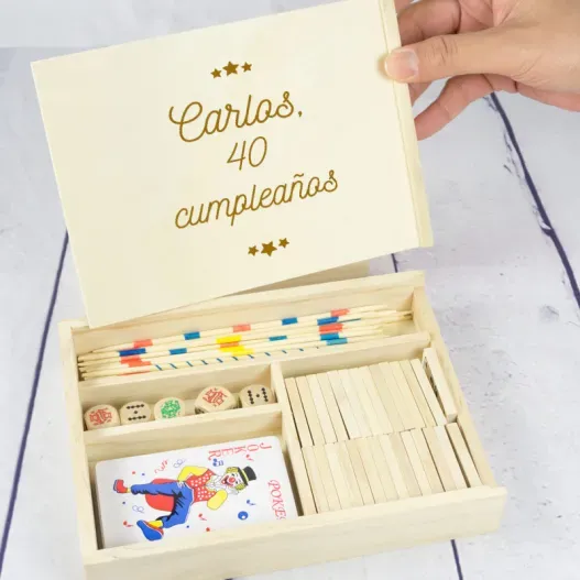 Estuche de juegos de mesa grabado (Vista alternativa)
