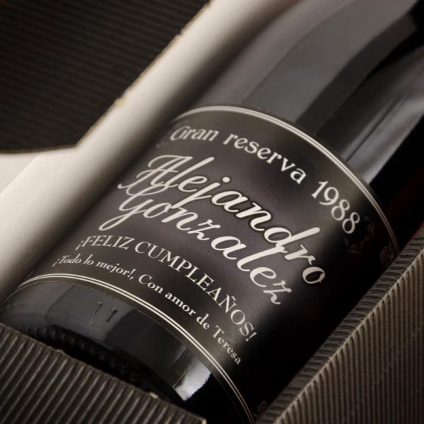 Botella de vino etiqueta Gran reserva