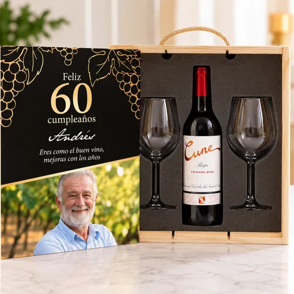 Caja de madera personalizada Cumpleaños con vino Cune y copas