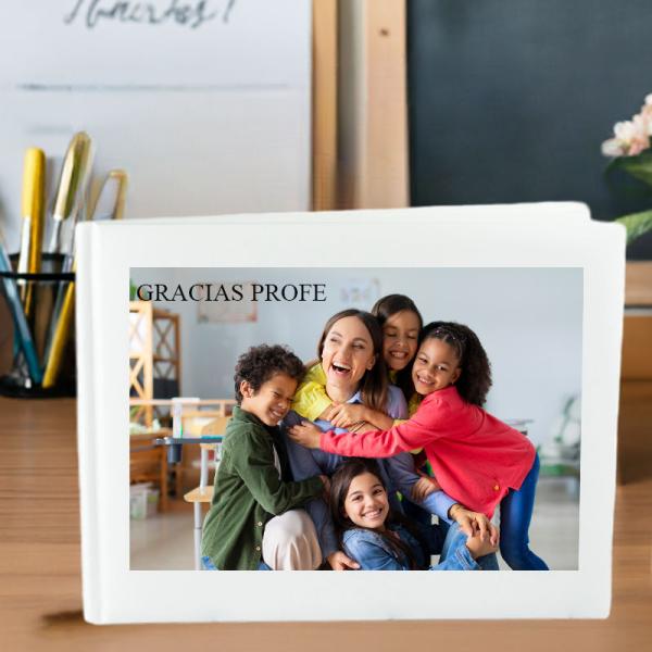 Regalos personalizados: Libros personalizados: Libro de firmas personalizado para profe