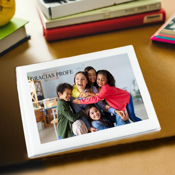 Regalos personalizados: Libros personalizados: Libro de firmas personalizado para profe