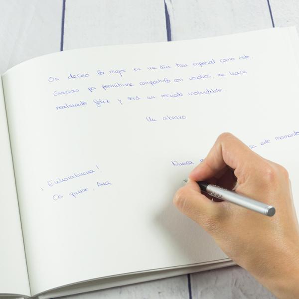 Regalos personalizados: Libros personalizados: Libro de firmas personalizado para Bodas