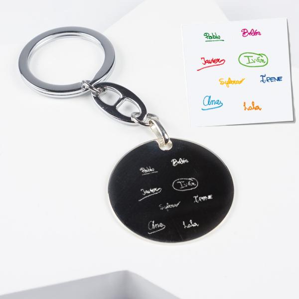 Llavero de plata firmas grabadas