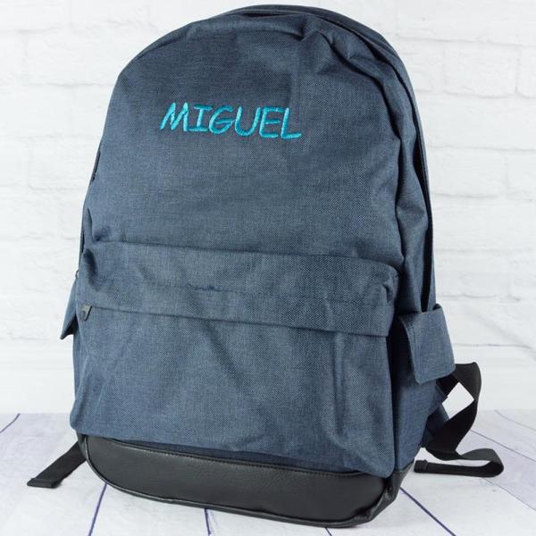 Mochila bordada