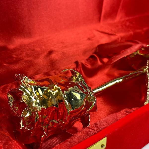 Regalos personalizados: Regalos con nombre: Rosa de oro grabada
