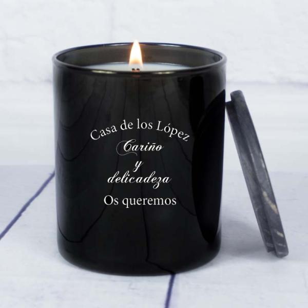 Vela grabada 'Casa de...'
